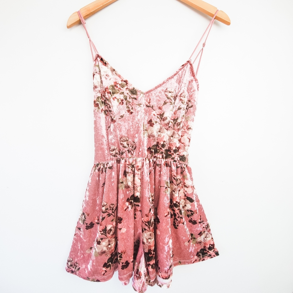L.A. Hearts Floral Velvet V-Neck Romper